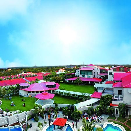 Leonia Holistic Destination Hotel Shamirpet Buitenkant foto