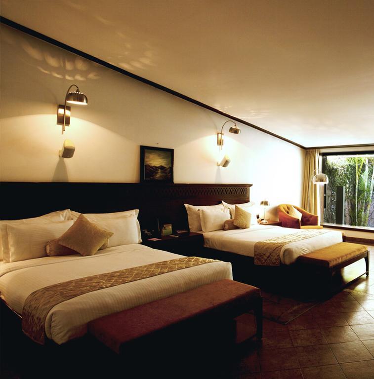 Leonia Holistic Destination Hotel Shamirpet Kamer foto