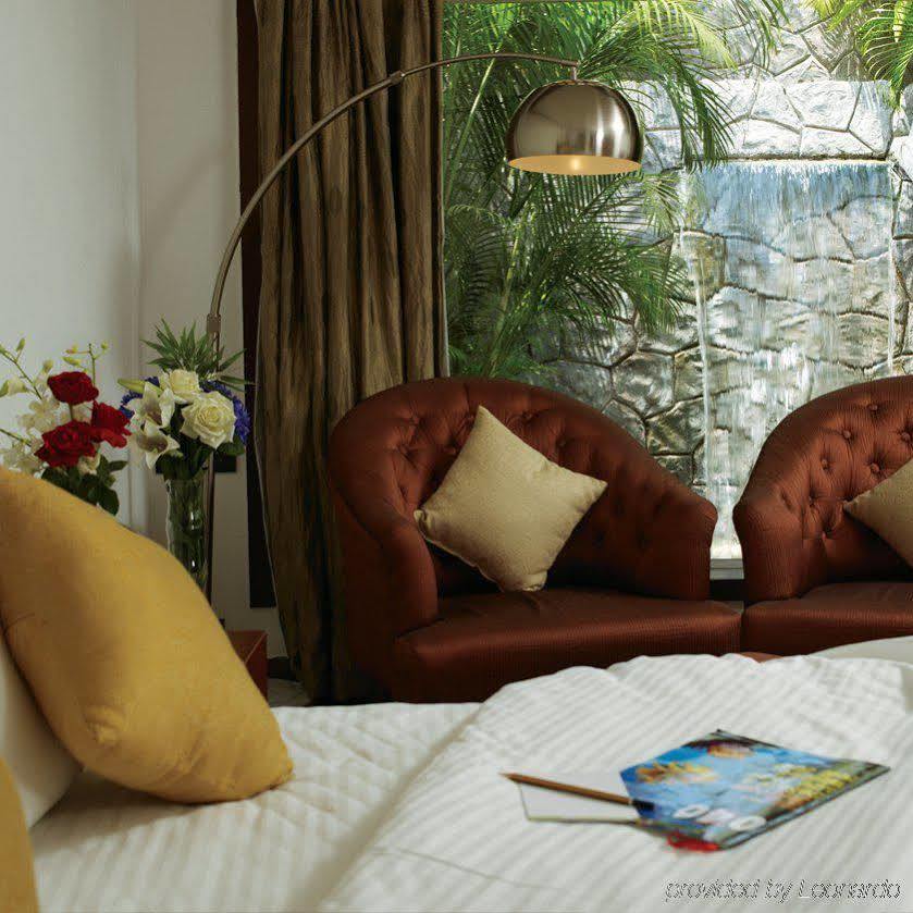 Leonia Holistic Destination Hotel Shamirpet Buitenkant foto