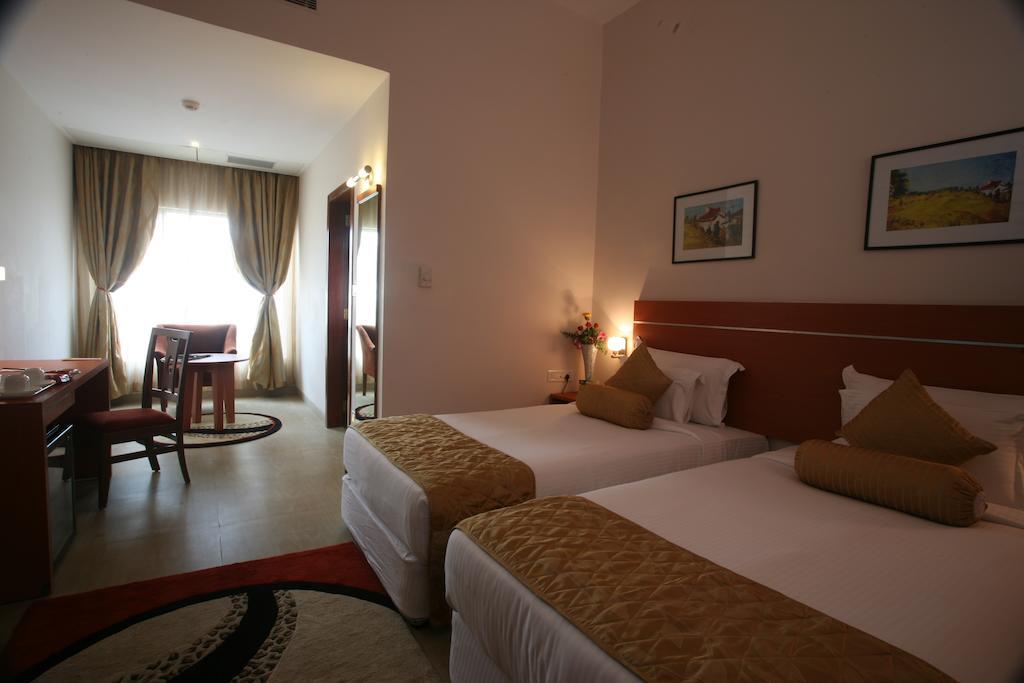 Leonia Holistic Destination Hotel Shamirpet Kamer foto